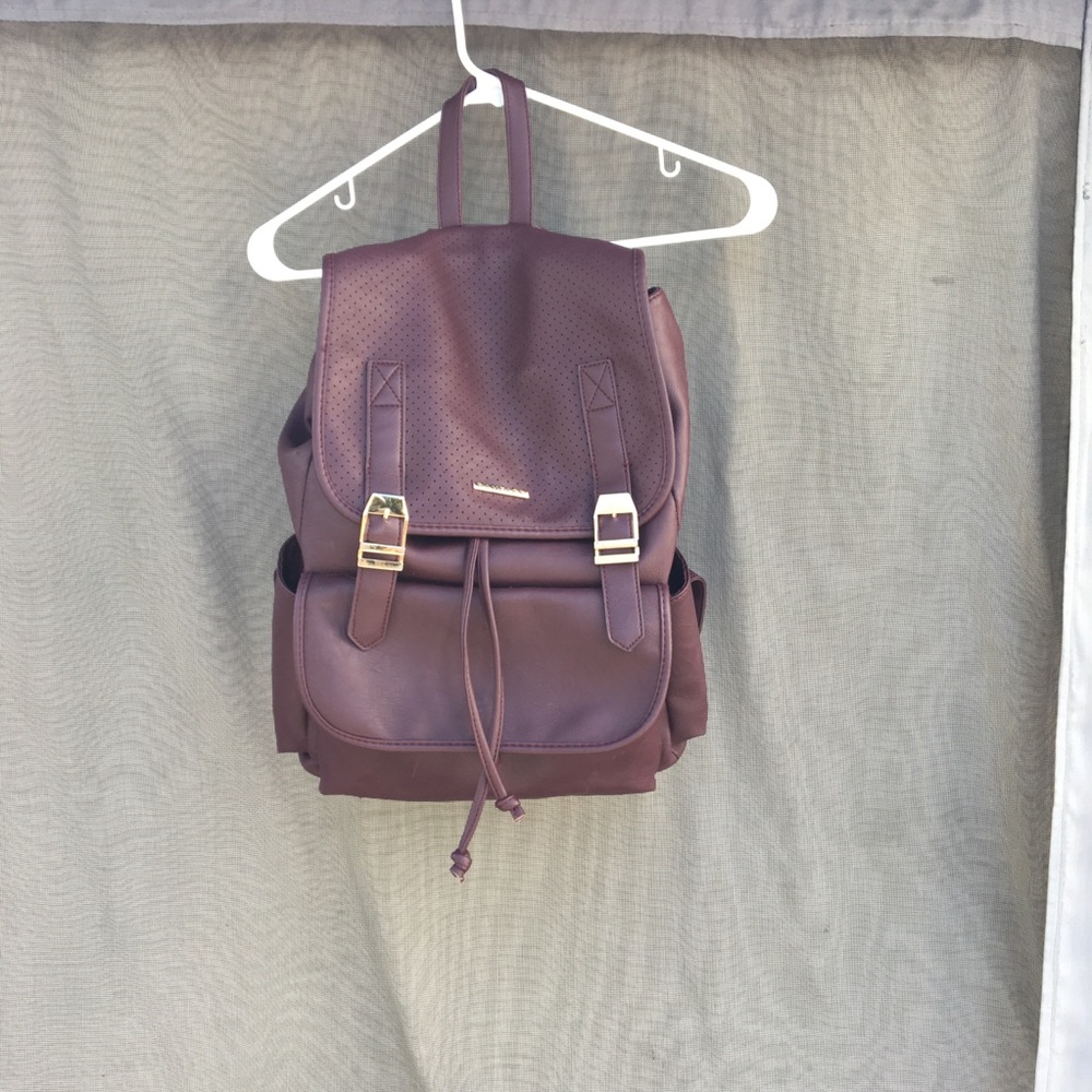 Burgundy backpack 🎒